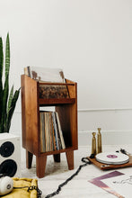 Load image into Gallery viewer, tretina unit - drevo collection
